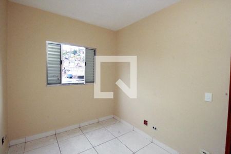 Quarto 2 de casa para alugar com 2 quartos, 60m² em Condomínio Maracanã, Santo André