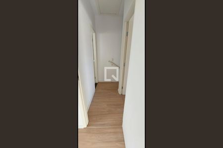 Corredor de casa de condomínio para alugar com 2 quartos, 46m² em Chácara Rincão, Cotia