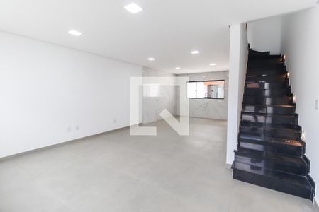 Sala - Cozinha de casa à venda com 3 quartos, 130m² em Vila Jacuí, São Paulo