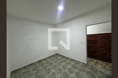 Quarto 2 de casa para alugar com 2 quartos, 180m² em Parque Santos Dumont, Guarulhos