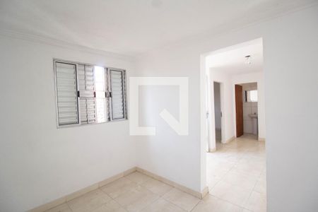 Quarto 2 de casa para alugar com 3 quartos, 170m² em Vila Miriam, São Paulo