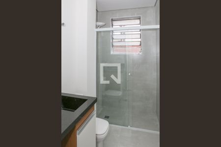 Banheiro de apartamento para alugar com 1 quarto, 37m² em Pompeia, São Paulo