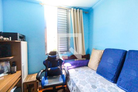 Quarto 2 de apartamento para alugar com 3 quartos, 60m² em Conjunto Residencial José Bonifácio, São Paulo