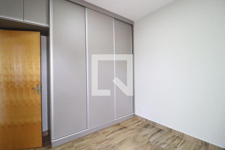 Quarto 1 de apartamento para alugar com 3 quartos, 98m² em Martins, Uberlândia