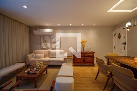 Sala de apartamento para alugar com 4 quartos, 140m² em Tijuca, Rio de Janeiro