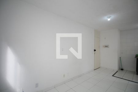 Sala de apartamento à venda com 2 quartos, 48m² em Vila Pirajussara, São Paulo