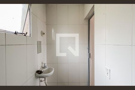 Banheiro da Suíte 1 de casa de condomínio para alugar com 2 quartos, 75m² em Cidade Patriarca, São Paulo