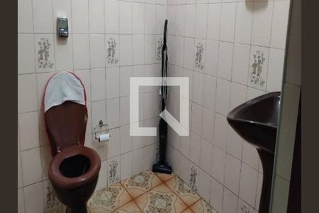 WC de casa à venda com 2 quartos, 189m² em Jaguaribe, Osasco