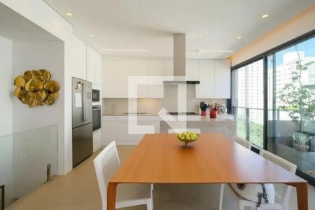 Apartamento à venda com 3 quartos, 180m² em Vila Madalena, São Paulo