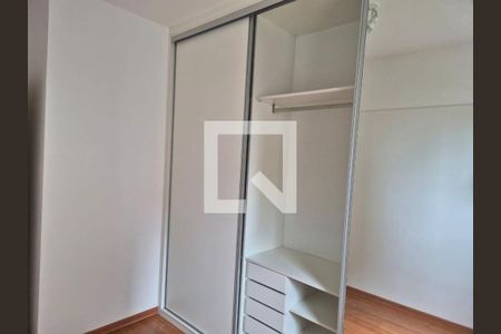 Foto 05 de apartamento para alugar com 2 quartos, 54m² em Aclimação, São Paulo