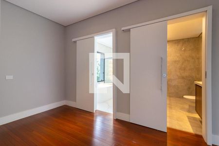 Casa à venda com 4 quartos, 488m² em Colinas da Anhanguera, Santana de Parnaíba