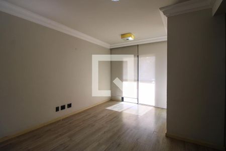 Sala  de apartamento para alugar com 3 quartos, 72m² em Vila Andrade, São Paulo