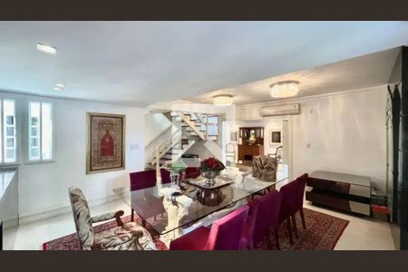 Sala de casa à venda com 3 quartos, 307m² em Menino Deus, Porto Alegre