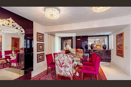 Sala de casa à venda com 3 quartos, 307m² em Menino Deus, Porto Alegre