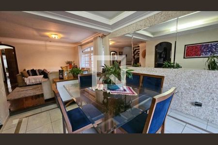 Casa à venda com 4 quartos, 230m² em Planalto Paulista, São Paulo