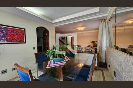 Casa à venda com 4 quartos, 230m² em Planalto Paulista, São Paulo