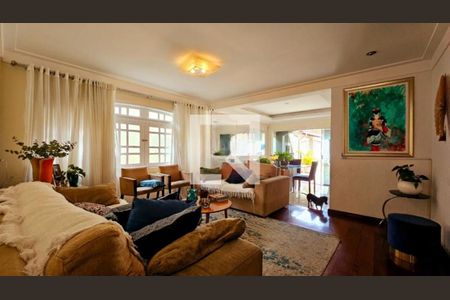 Casa à venda com 4 quartos, 230m² em Planalto Paulista, São Paulo