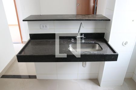 Cozinha de apartamento para alugar com 1 quarto, 55m² em Setor Morais, Goiânia