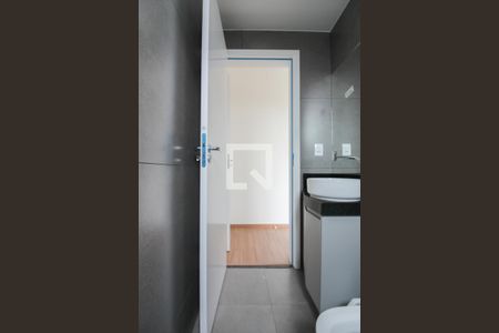 Banheiro da Suíte de apartamento para alugar com 3 quartos, 110m² em Santa Rosa, Belo Horizonte