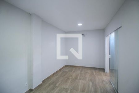 Sala de casa para alugar com 2 quartos, 96m² em Vila Verde, Belford Roxo