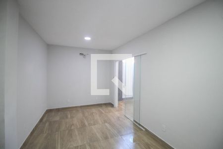 Sala de casa para alugar com 2 quartos, 96m² em Vila Verde, Belford Roxo