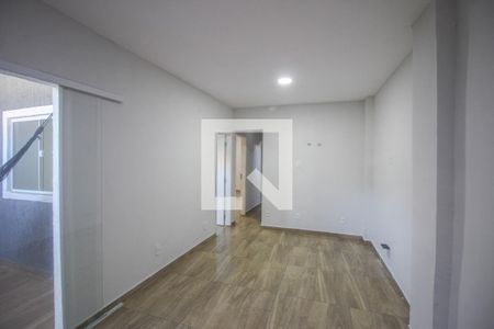 Sala de casa para alugar com 2 quartos, 96m² em Vila Verde, Belford Roxo