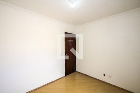 Quarto 1 de casa para alugar com 2 quartos, 70m² em Jardim Bom Tempo, Taboão da Serra