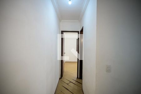 Corredor de casa para alugar com 2 quartos, 70m² em Jardim Bom Tempo, Taboão da Serra