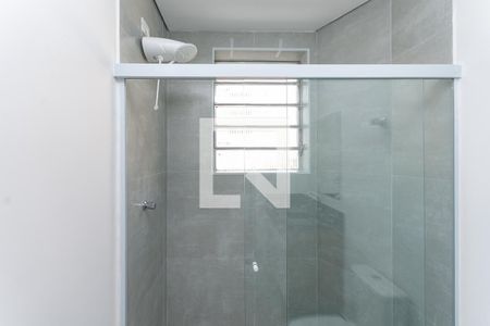 Banheiro Social de apartamento para alugar com 2 quartos, 53m² em Pompeia, São Paulo