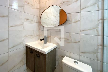 Banheiro de kitnet/studio para alugar com 1 quarto, 30m² em São Gabriel, Belo Horizonte