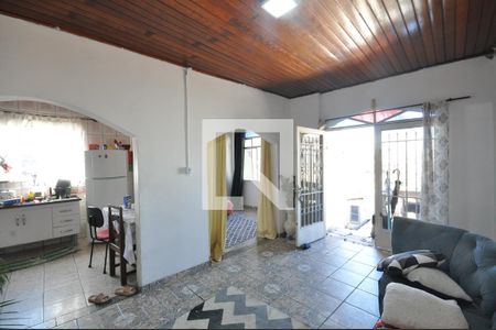 Sala de casa à venda com 7 quartos, 300m² em Vila Isolina Mazzei, São Paulo