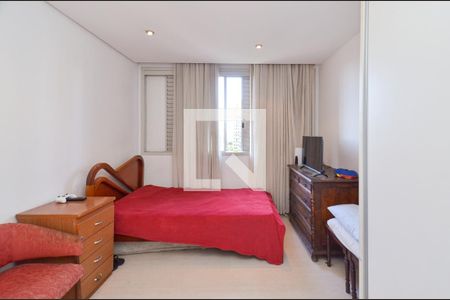 Apartamento à venda com 3 quartos, 120m² em Funcionários, Belo Horizonte