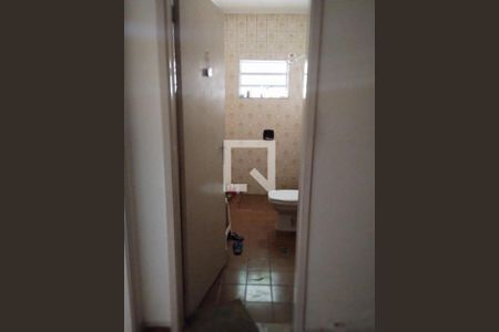 WC de casa à venda com 6 quartos, 206m² em City Bussocaba, Osasco
