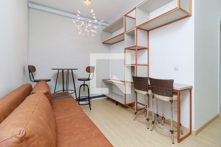Sala de apartamento para alugar com 2 quartos, 45m² em Santo Amaro, São Paulo