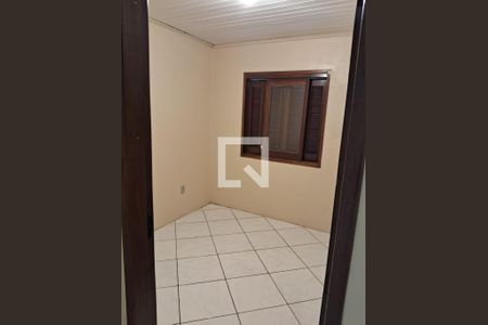 Quarto de casa para alugar com 2 quartos, 50m² em Guajuviras, Canoas