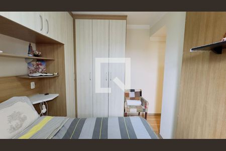 Quarto de apartamento à venda com 2 quartos, 58m² em Campestre, Santo André