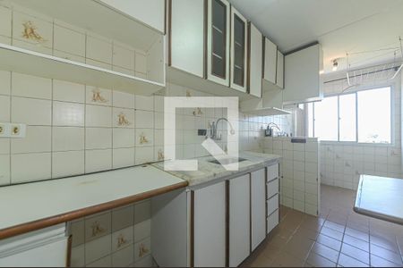Cozinha/Área de serviço de apartamento à venda com 2 quartos, 40m² em Jardim São Luís, São Paulo