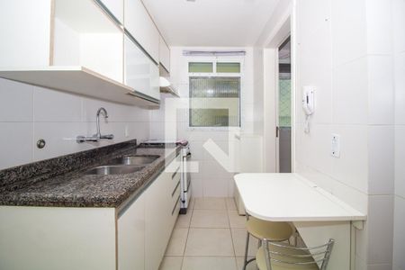 Cozinha de apartamento para alugar com 3 quartos, 88m² em Petrópolis, Porto Alegre