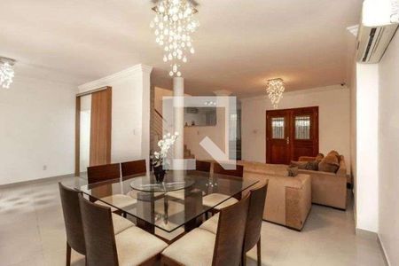 Casa para alugar com 5 quartos, 265m² em Chácara Inglesa, São Paulo