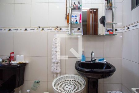 Banheiro Social de casa à venda com 3 quartos, 226m² em Centro, Diadema