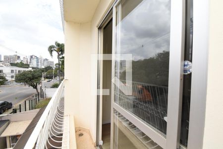 Sacada de apartamento para alugar com 2 quartos, 60m² em Bacacheri, Curitiba