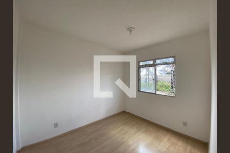 Quarto 2 de apartamento para alugar com 2 quartos, 48m² em São João, Betim