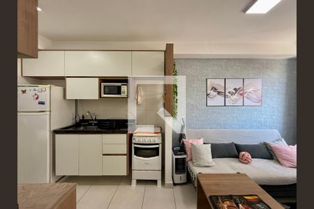 Sala de casa de condomínio para alugar com 1 quarto, 28m² em Jardim Caravelas, São Paulo