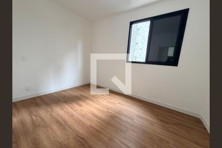 Quarto de apartamento à venda com 3 quartos, 133m² em Santo Antônio, Belo Horizonte
