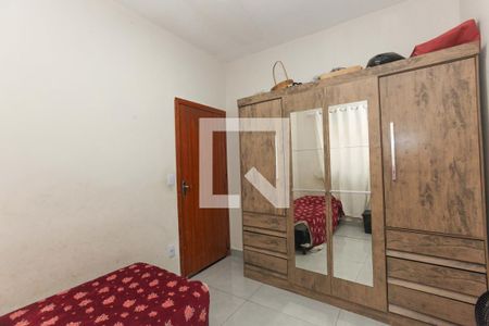 Casa à venda com 3 quartos, 180m² em Industrial, Contagem