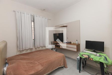 Casa à venda com 3 quartos, 180m² em Industrial, Contagem