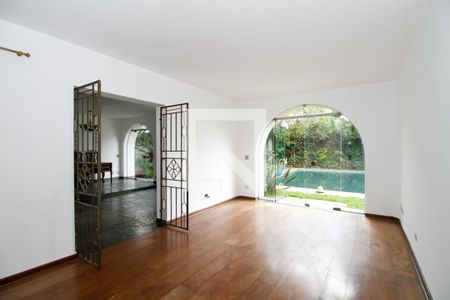 Sala de Estar de casa para alugar com 4 quartos, 315m² em Vila Madalena, São Paulo