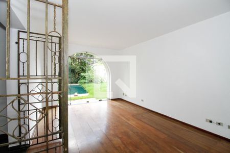 Sala de Estar de casa para alugar com 4 quartos, 315m² em Vila Madalena, São Paulo