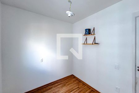 Quarto 2 de apartamento para alugar com 2 quartos, 43m² em Vila Esperança, São Paulo