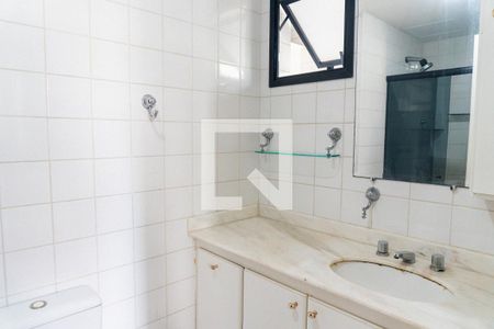 Banheiro da Suíte de apartamento para alugar com 2 quartos, 65m² em Chácara Inglesa, São Paulo